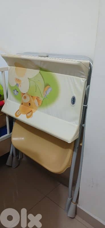 cam , 2 in 1 baby bath with soft leathered changing table 10