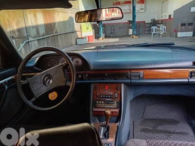 Mercedes-Benz S-Class 1984