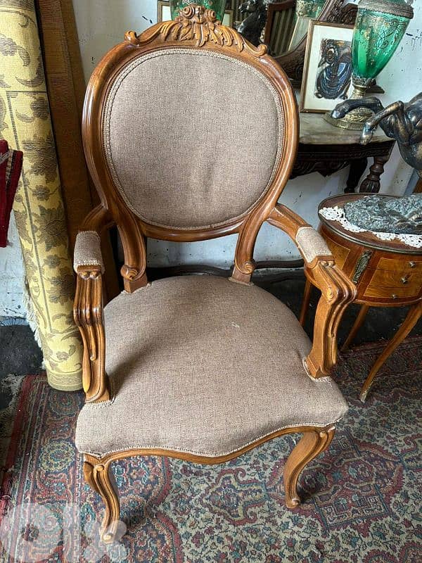 كرستين ستيل خشب زان مع طاولة مصرية مرصعة نحاس كتير مرتبين 2