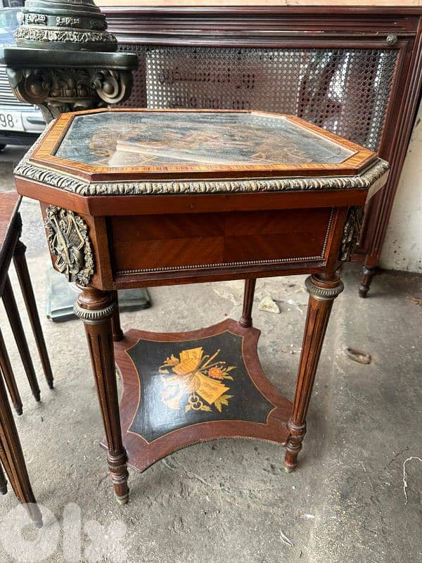 طاولة مصرية رسم قديم خشب زان انتيك مرصعة نحاس كتير مرتبة 1