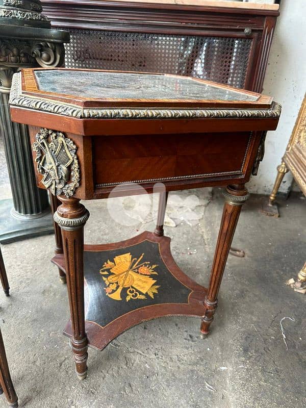 طاولة مصرية رسم قديم خشب زان انتيك مرصعة نحاس كتير مرتبة 2