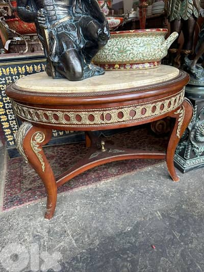 طاولة مصرية خشب زان انتيك مرصعة نحاس وج رخام كتير مرتبة