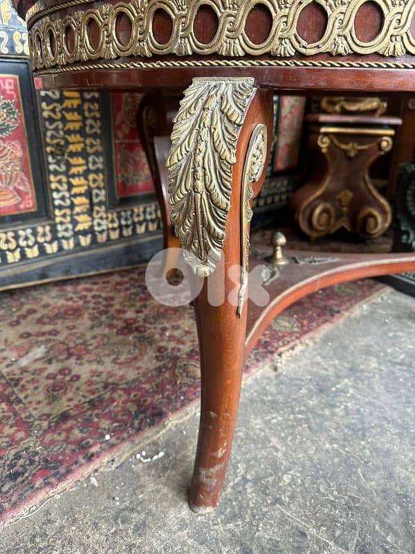 طاولة مصرية خشب زان انتيك مرصعة نحاس وج رخام كتير مرتبة 3