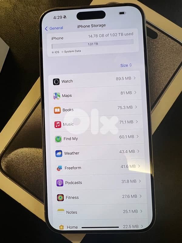 iPhone 15 pro max 1tb cycle count:3 bh:100% 4