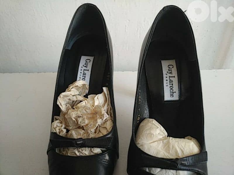 Guy Laroche shoes (knot) - Not Negotiable 1
