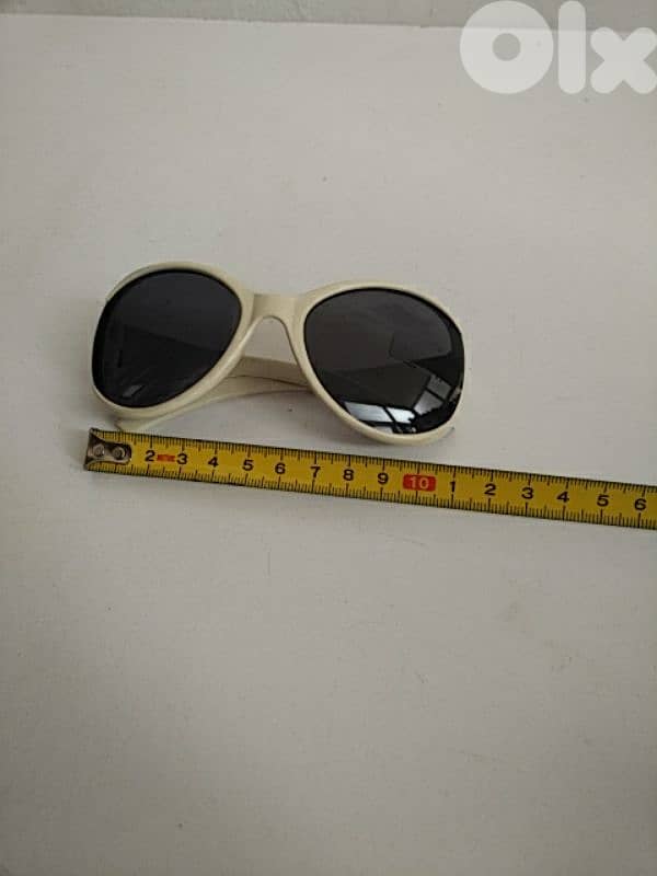 White sunglasses - Not Negotiable 3