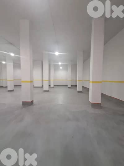 CATCHY WAREHOUSE IN ACHRAFIEH PRIME (700SQ) TRUCK ACCESS , (AC-782)