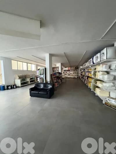 SPACIOUS COMMERCIAL WAREHOUSE IN RAWCHE | 750SQ | 2 FLOORS | JNR-449