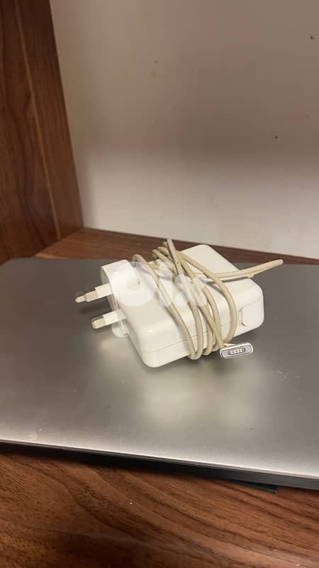 MacBook Pro 13” Retina (A1502) — 2013 —  with MagSafe charger 2