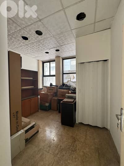 SPACIOUS SHOP IN KORAYTEM PRIME / HUGE TERRACE (90SQ) , (QR-117)