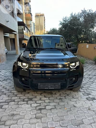 Land Rover Defender P 400 2021 black (clean carfax)