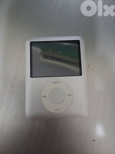Ipod 3rd gen nano (needs battery replacement)