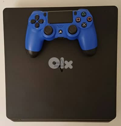 PS4 Slim + Original Controller + 3 Games + Original Cables