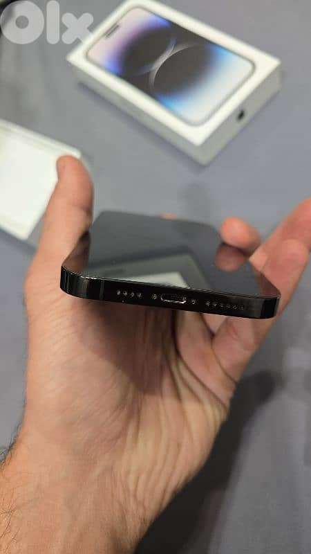 iphone 14 pro max 256GB 4