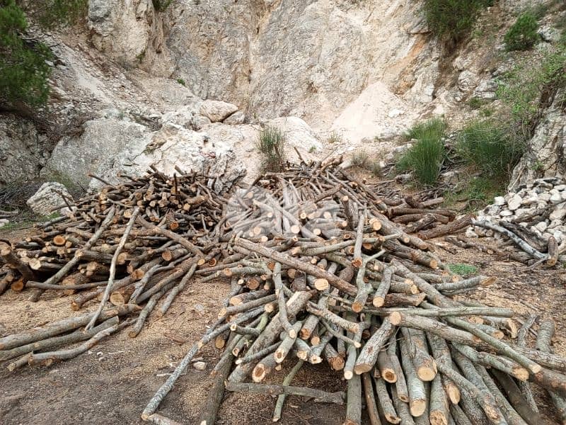 حطب للتدفئة 12