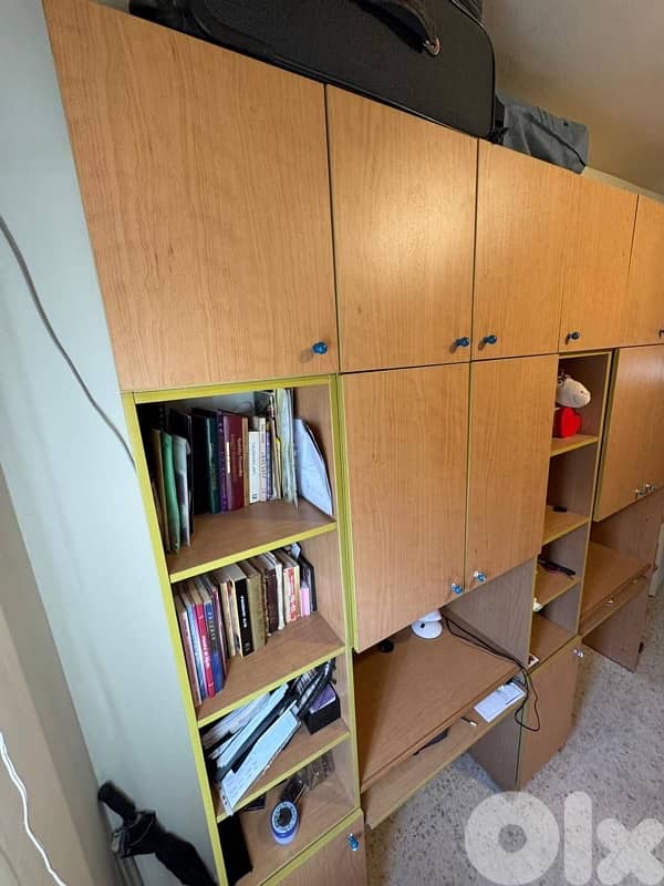 bedroom closet and beds 2