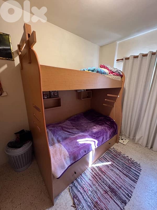 bedroom closet and beds 4