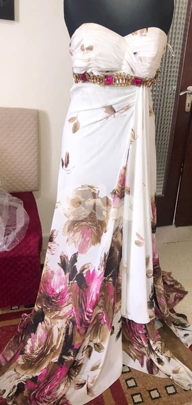 Dresses less than 100$ 9