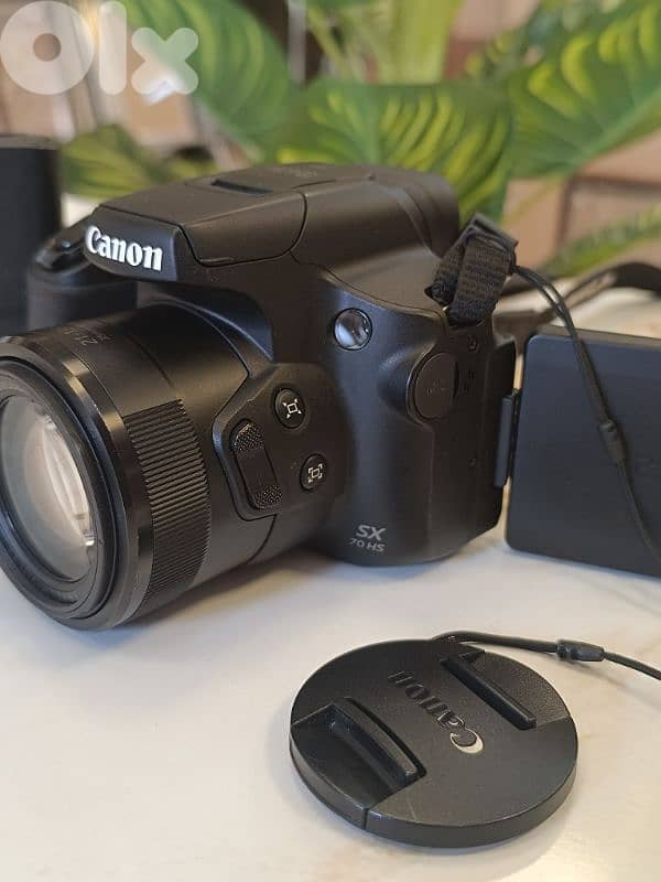 Canon SX70 HS 20.3MP like new 1