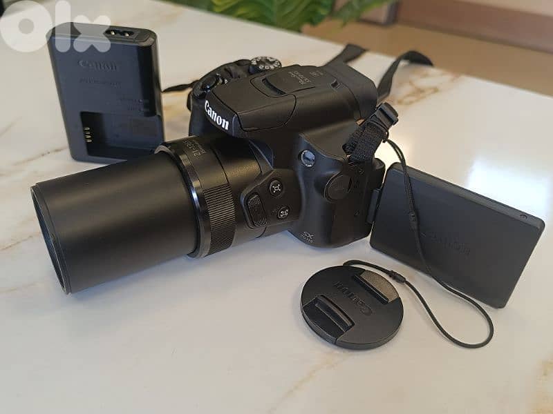 Canon SX70 HS 20.3MP like new 2