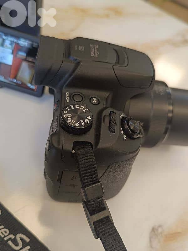 Canon SX70 HS 20.3MP like new 4