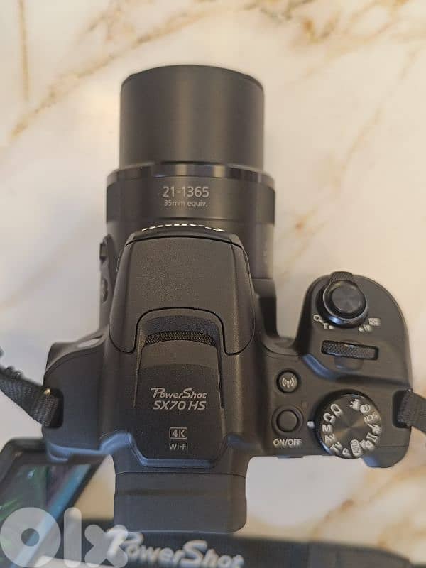 Canon SX70 HS 20.3MP like new 6
