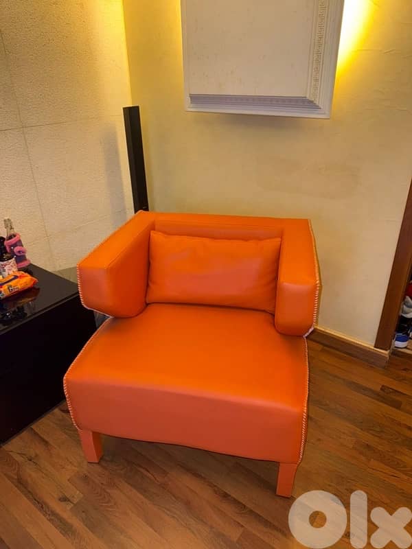 living room roche bobois 2 armchairs 4