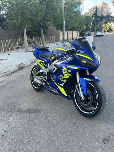 yamaha r1