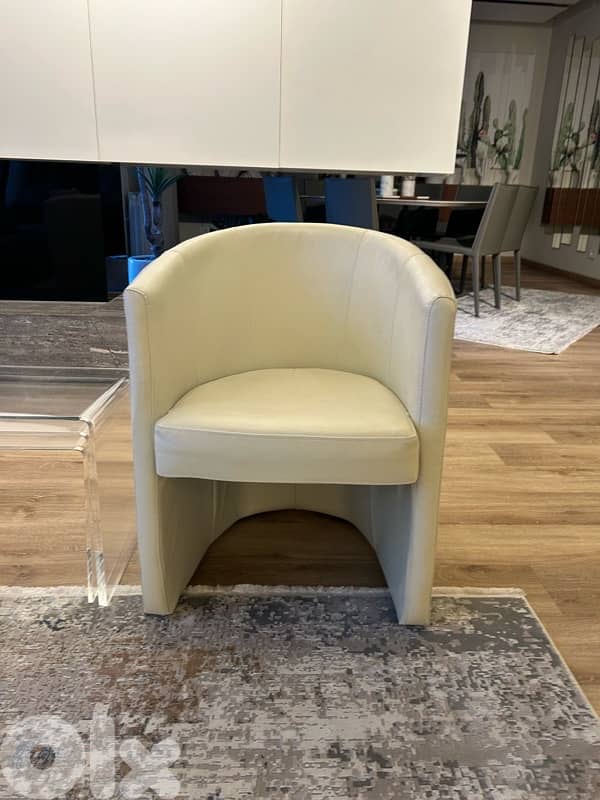 2x modern sleek arm chairs 6