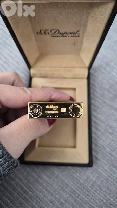 Dupont Lighter 1