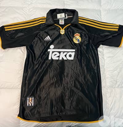 Retro RealMadrid Kit 1998-1999