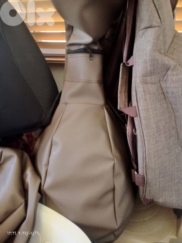 شنطة عود  جلد ممتاز 18