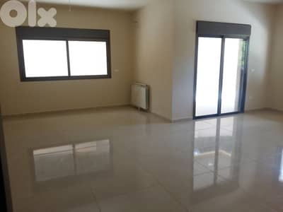 Apartment and Terrace in Mazraat Yachouhشقة وتراس في مزرعة يشوع