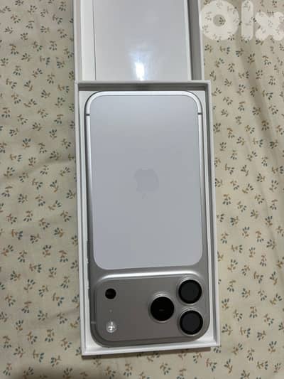 iPhone 17 ProMax eSIM