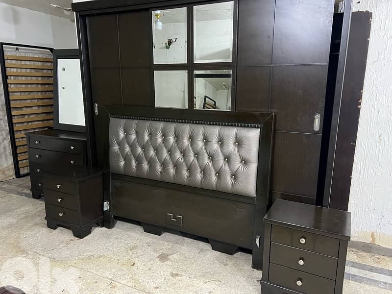 غرفة نوم خشب لاتي قشرة زان بعدا شبه جديد للتواصل 81535058 1