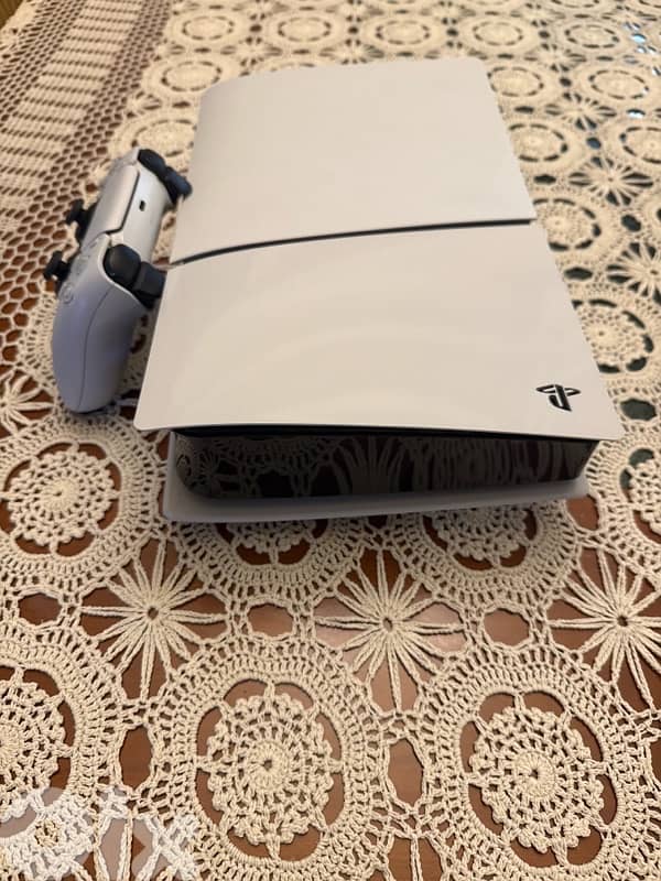 Playstation 5 Slim (PS5 Slim) 2