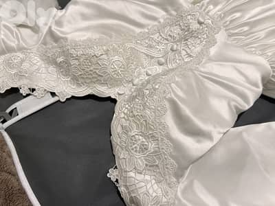 فستان زفاف مستعمل مرة واحدة شبه جديد