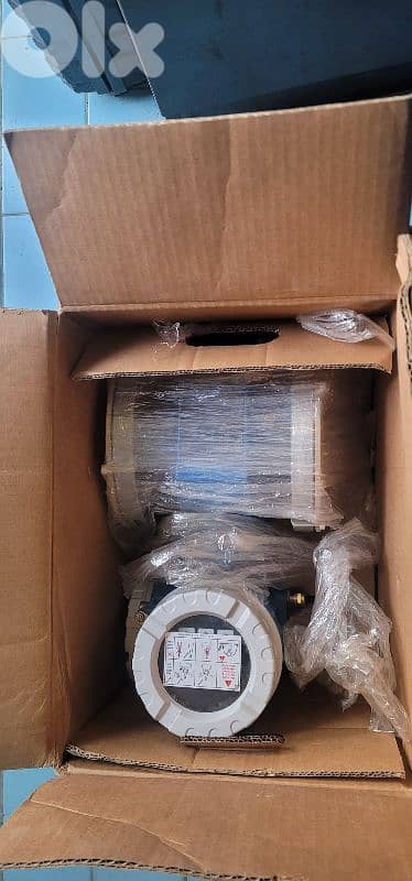 Endress+Hauser Promag 50P Electromagnetic Flowmeter. 2