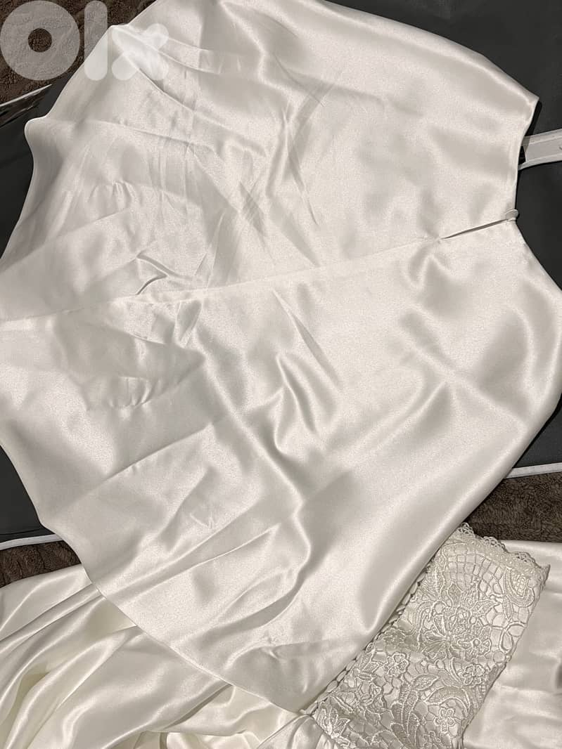 فستان زفاف عصر فيكتوري شبه جديد للإيجار او البيع 7