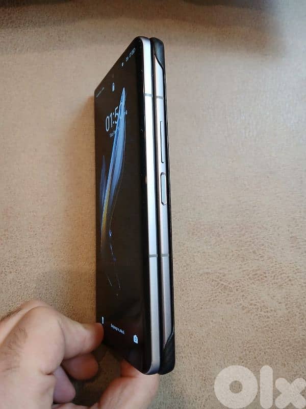 Tecno Phantom V Fold 1