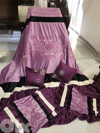 كوفرلي وفرش تخت و سجاد كامل لغرفة نوم