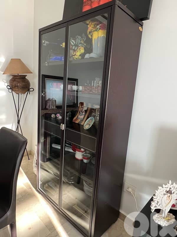 طقم خزائن غرفة سفرة - حالة ممتازة 1