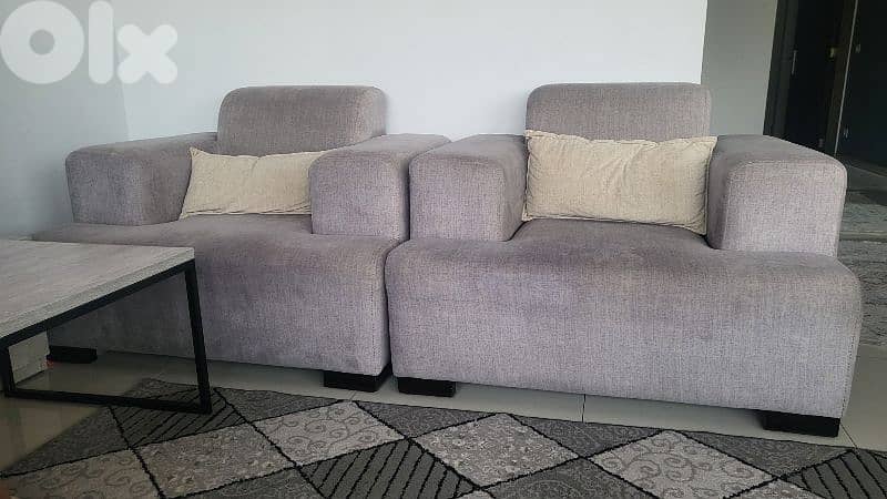 2 Modern Armchairs – Excellent Condition 4