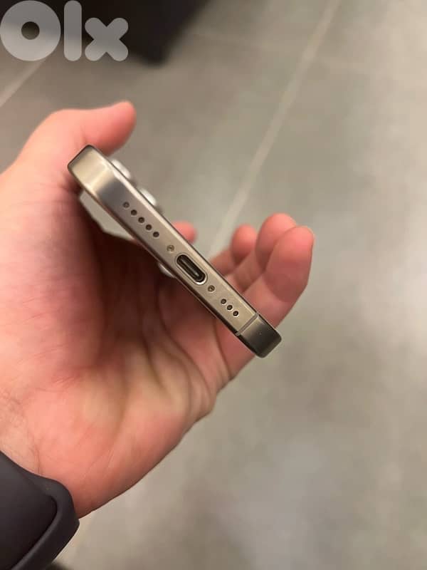 iphone 16 Pro 256GB 3