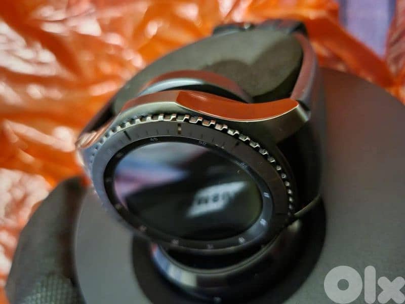 Samsung gear S3 frontier 3