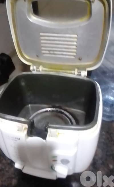 AIR FRYER AND CAN ALSO BE USED FOR COKING ANY KIND OF 10$
