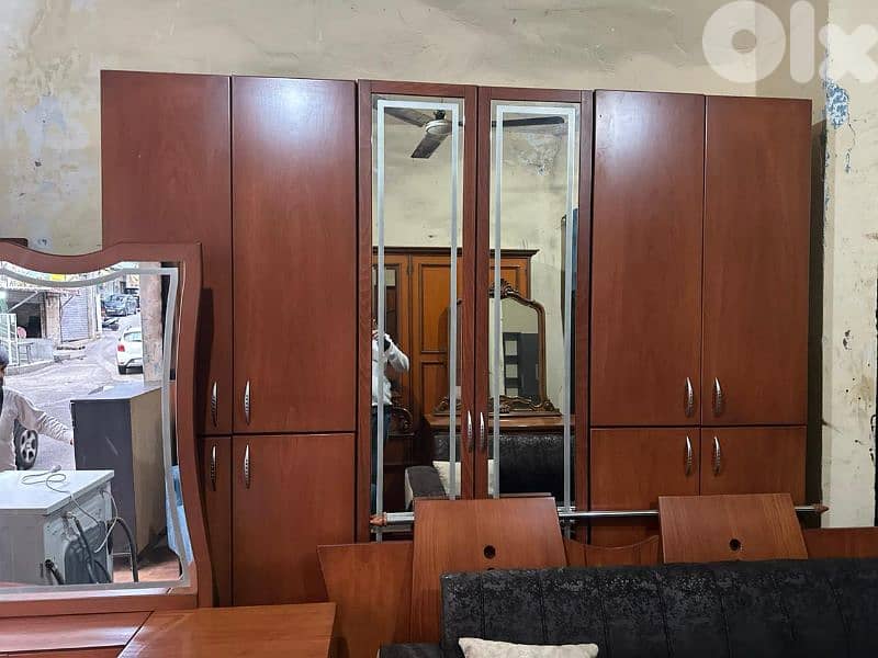 اوضة نوم ملبسة قشر زان كتير نظيفة 1