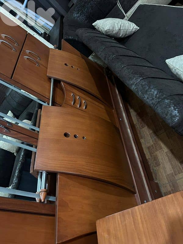 اوضة نوم ملبسة قشر زان كتير نظيفة 7