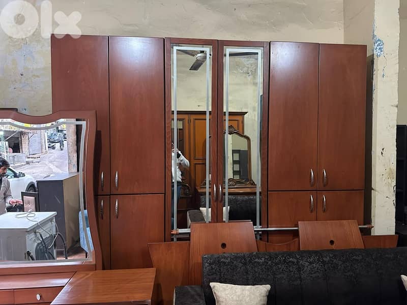 اوضة نوم طابقين ملبسة قشرة زان كتير نظيفة 6