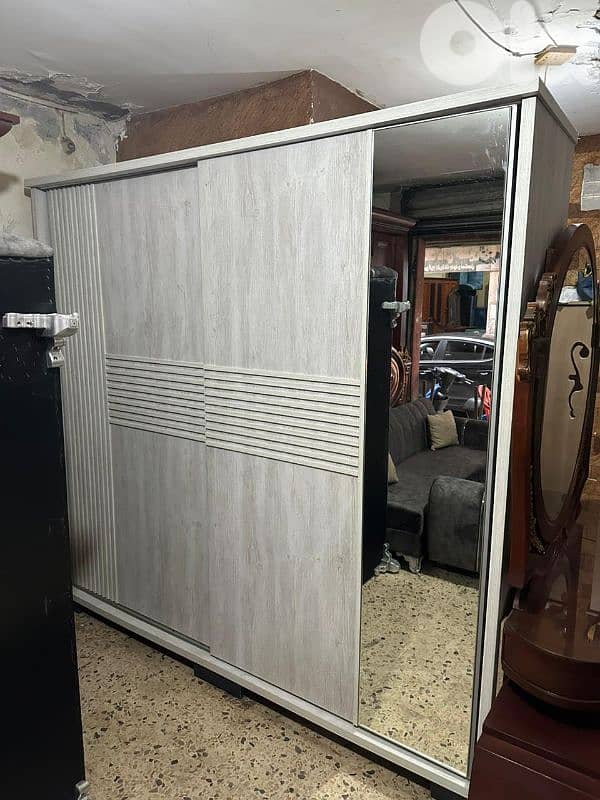 خزانة كبيرة سحاب مودرن تركية شبه جديدة 2